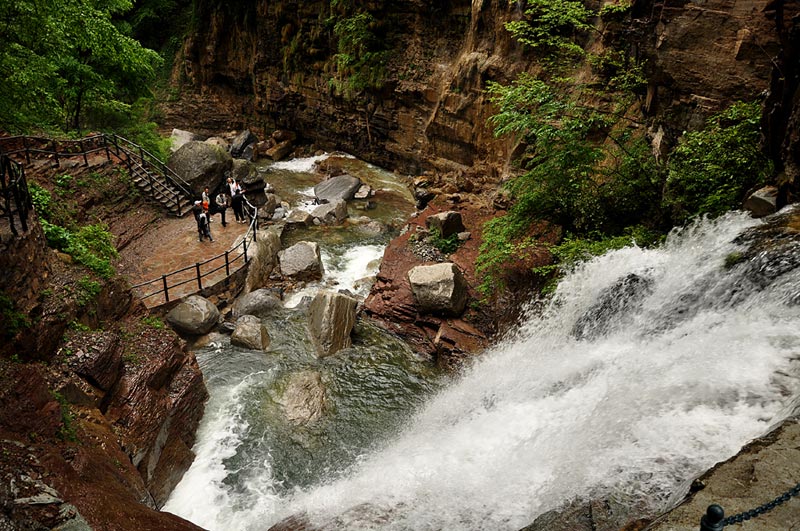 河南旅游：周末不远游 美景就在身边-九莲山