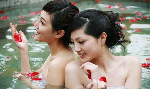 泡温泉是从热到冷还是从冷到热